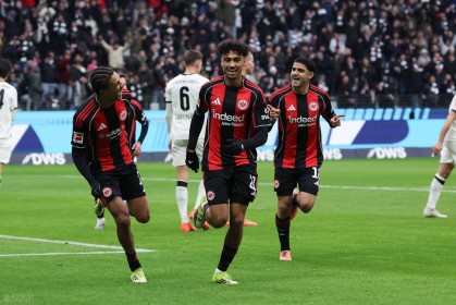 3-0,20岁法国新星闪耀德甲：2妙传，率队完胜门兴，终结9场不胜