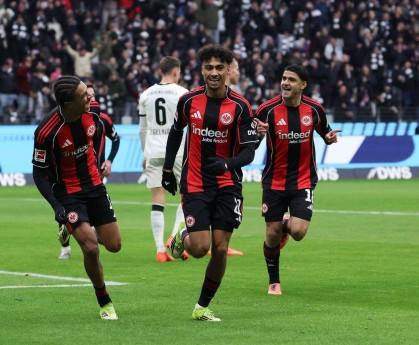 3-0,20岁法国新星闪耀德甲：2妙传，率队完胜门兴，终结9场不胜