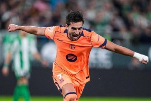 巴萨连进五球逆转取胜，悍将戴帽助力豪取西甲六连胜稳守榜首