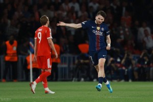 巴黎击败拜仁后，没想到球迷这样评价诺伊尔，坦言他经常出意外