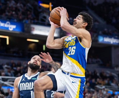 米德尔顿25分西亚卡姆空砍30+8 独行侠胜步行者