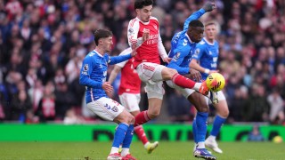 英超-约克雷斯双响苏维门迪贴地斩 阿森纳3-0先赛9分领跑