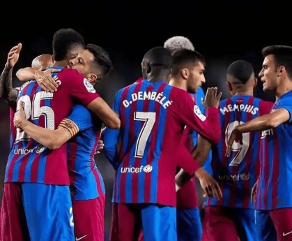 西甲德比爆文！巴萨VS马竞：绝境翻盘VS稳守晋级，伤病对决改写走势？