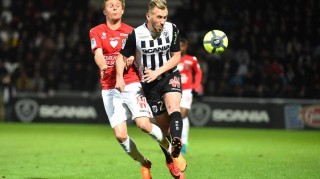 法甲欧战冲刺 VS 保级泥潭！里尔主场狂轰，昂热伤病潮下能守平吗？