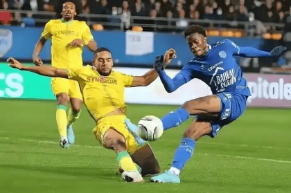 法甲保级生死战：南特主场死磕巴黎FC，6分大战谁能突围？