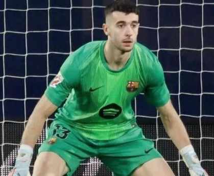 新卡西利亚斯！巴萨2500万欧元签约成西甲门线扑救之王，本赛季表现惊艳