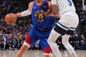 克瓦拉茨赫利亚双响，巴黎3-0完胜南特稳居法甲榜首