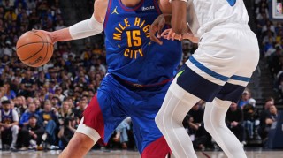 克瓦拉茨赫利亚双响，巴黎3-0完胜南特稳居法甲榜首